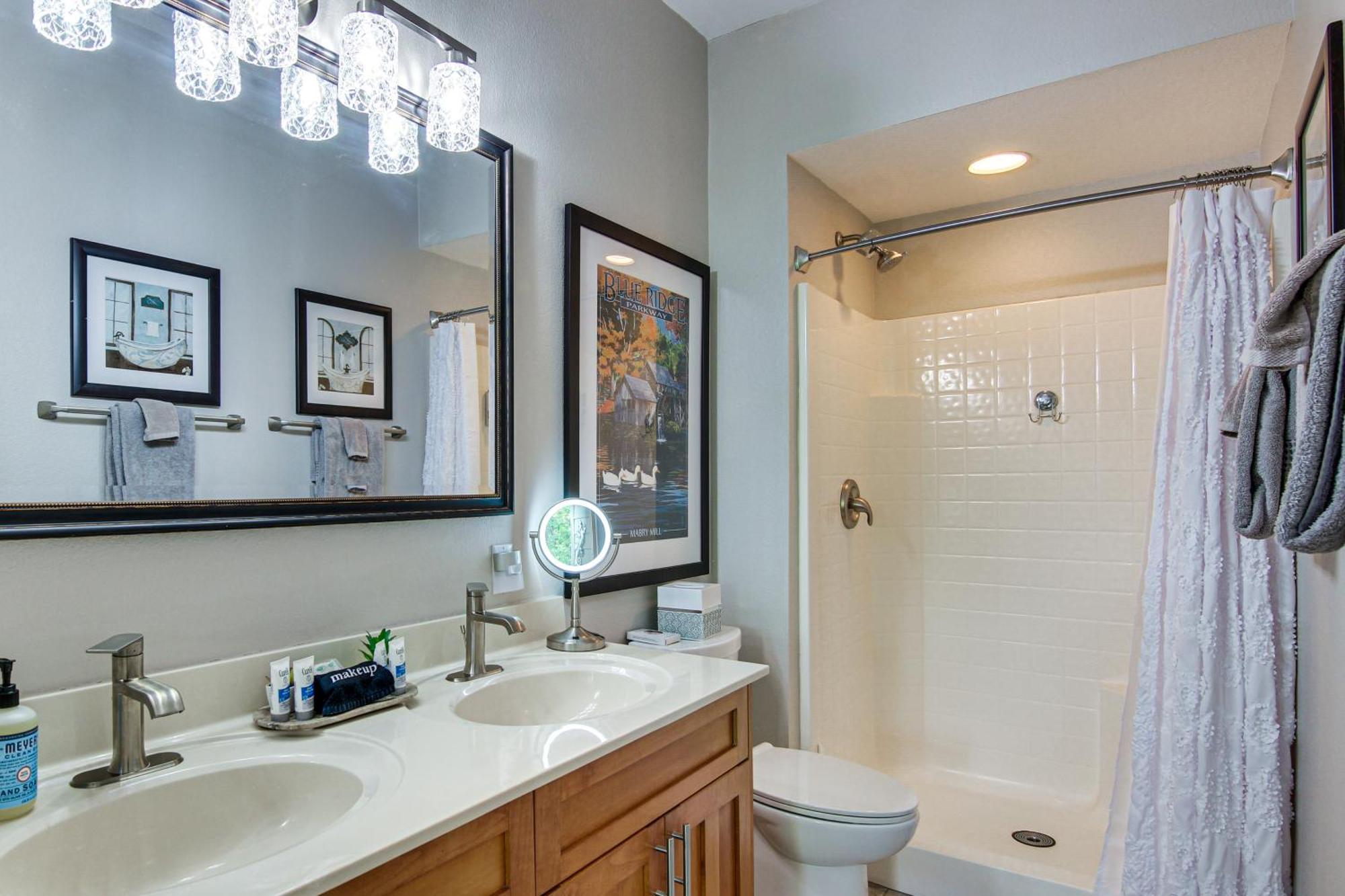 Lake Lure Condo With Resort Pool And Beach Access! Dış mekan fotoğraf