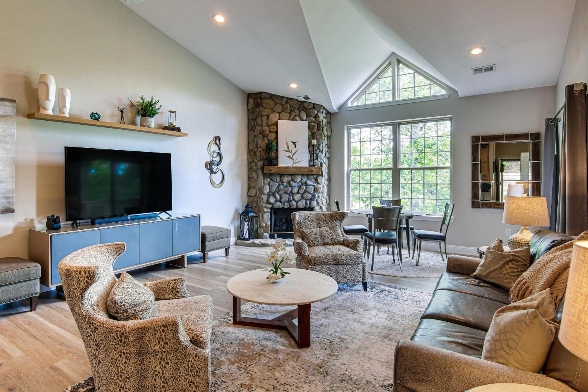 Lake Lure Condo With Resort Pool And Beach Access! Dış mekan fotoğraf